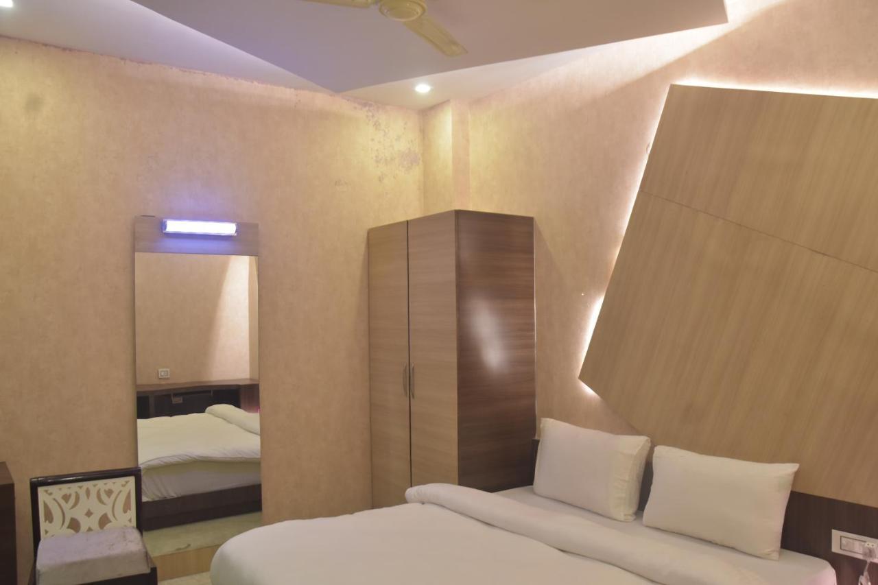 Hotel Mahendra Plaza Hardoi Zewnętrze zdjęcie