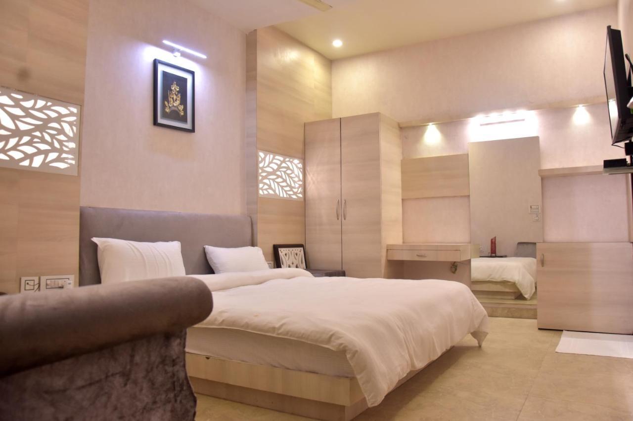 Hotel Mahendra Plaza Hardoi Zewnętrze zdjęcie